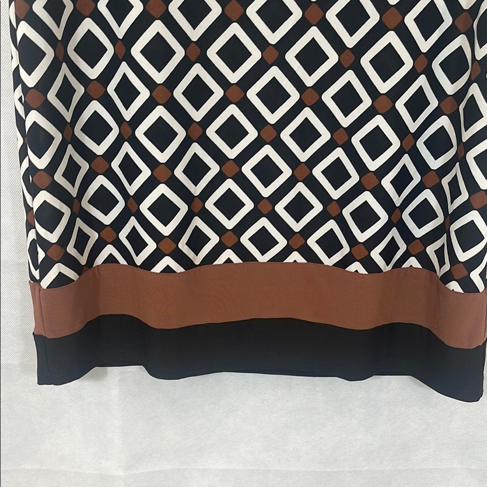 Geometric Patterned Dress - Picture 5 of 9